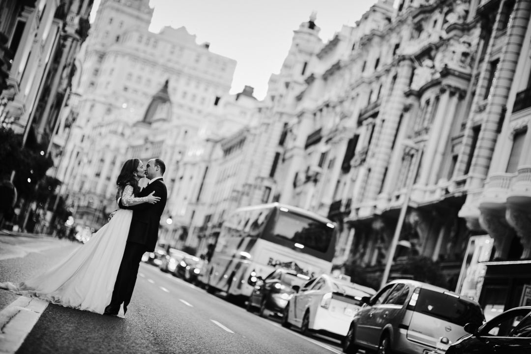 Las-mejores-fotos-de-boda-de-Madrid-diferentes-originales-naturales-con-estilo-reportajes-de-boda-espontáneos (1284)