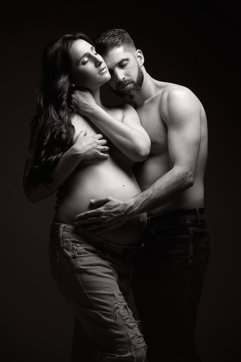fotos de embarazada en pareja diferentes en estudio madrid