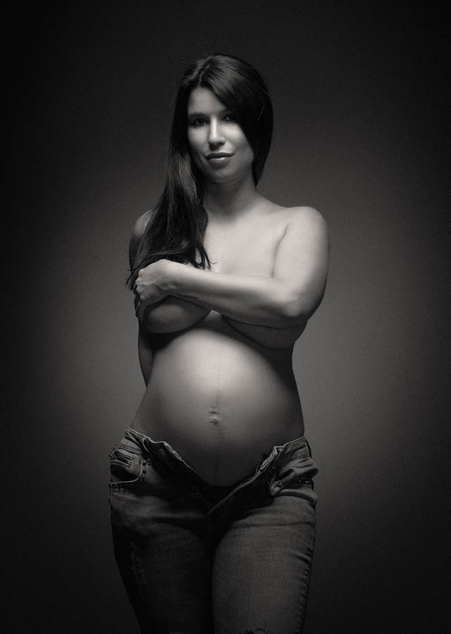 Fotos de embarazada diferentes en estudio de Leganés en Madrid