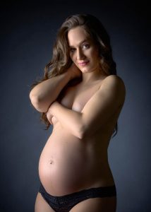 Estudio de fotografía especializado fotos de embarazada en Madrid